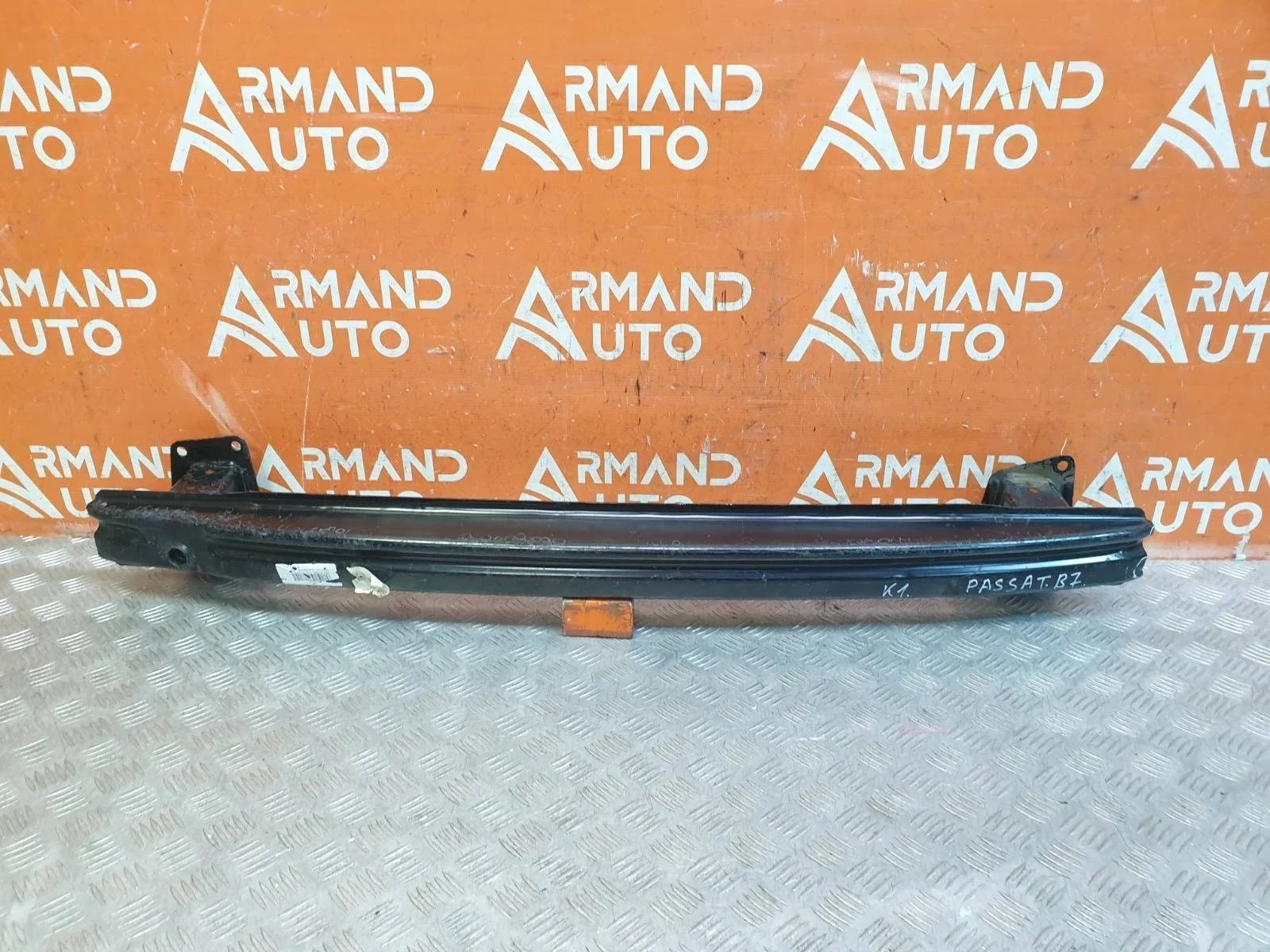 Усилитель бампера Volkswagen Passat 2011-2015 3AA807305 B7, задний