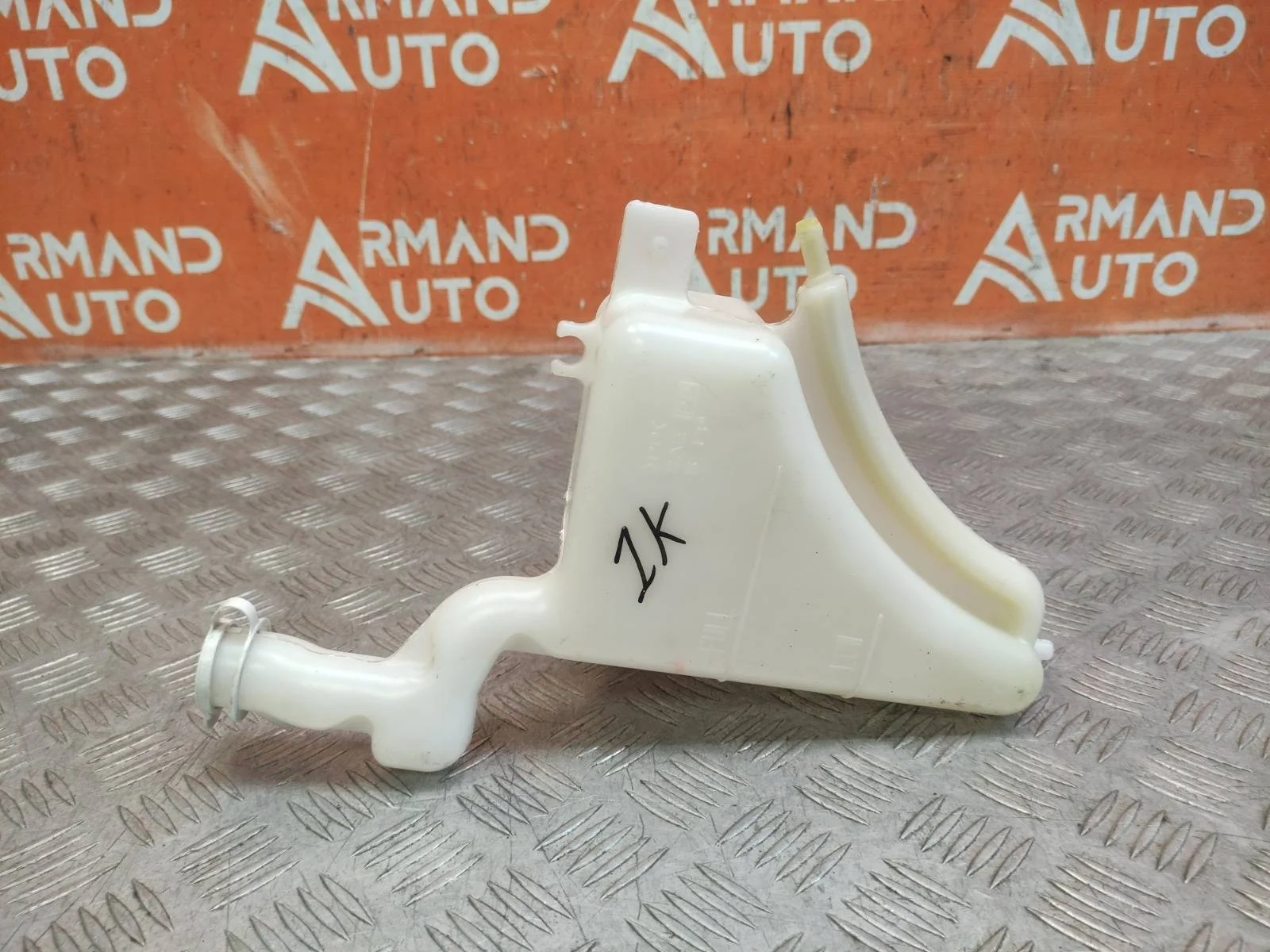 Бачок расширительный Mitsubishi Outlander 2012-2023 1375A261 3