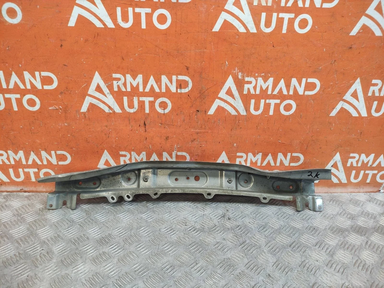 Усилитель бампера верхний Mitsubishi Outlander 2015-2023 6400G576 3, передний