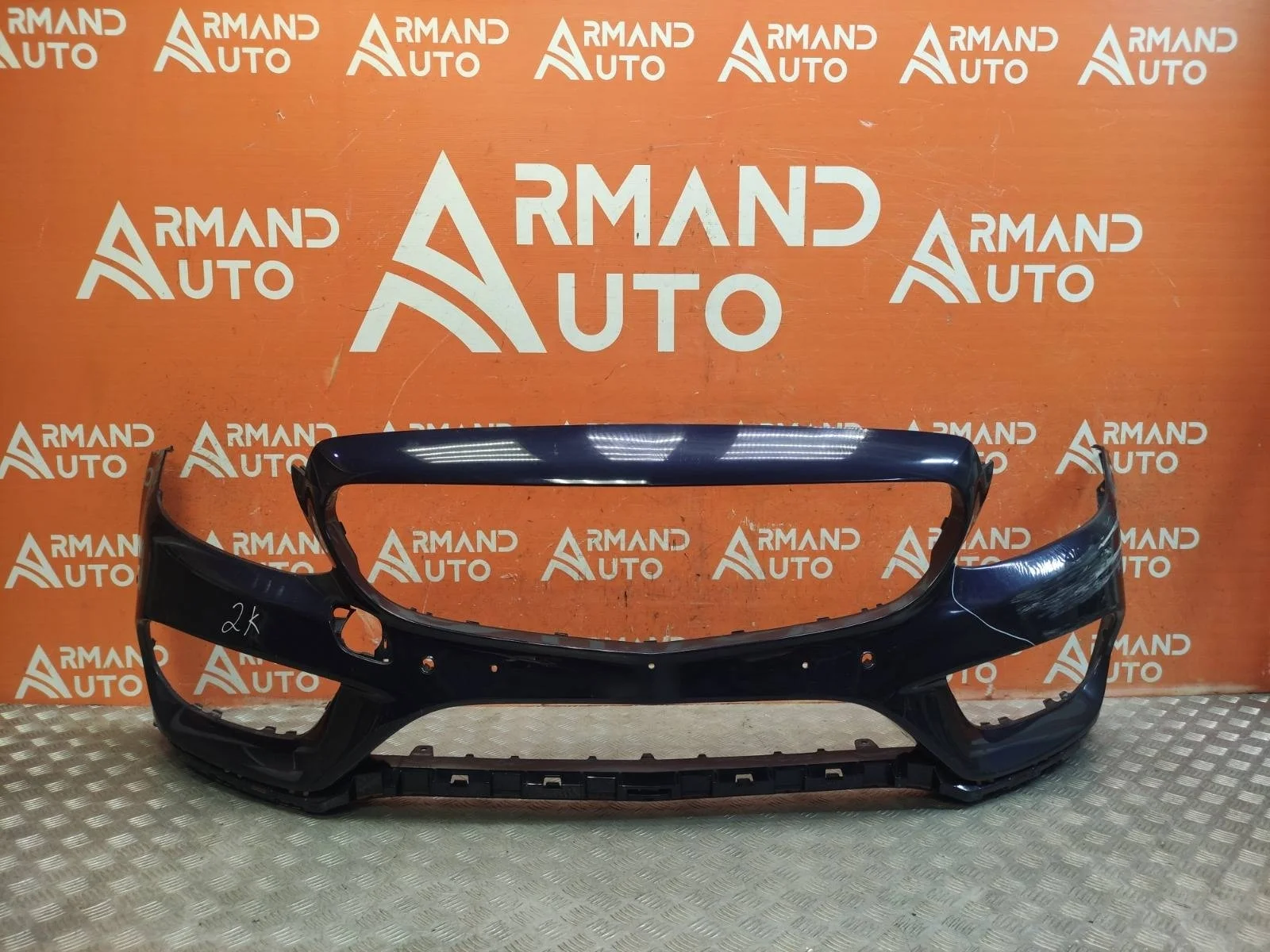 Бампер Mercedes C-Class 2014-2018 A20588018409999 W205, передний
