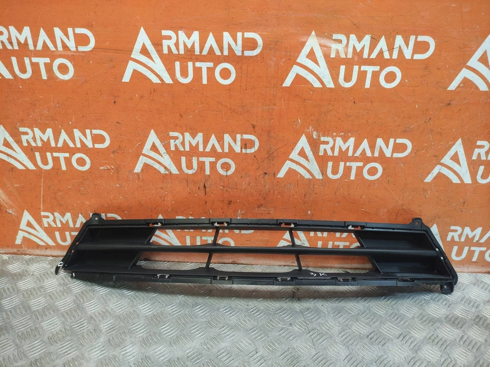 Решетка бампера Hyundai Solaris 2014-2017 865614L500 1, передняя