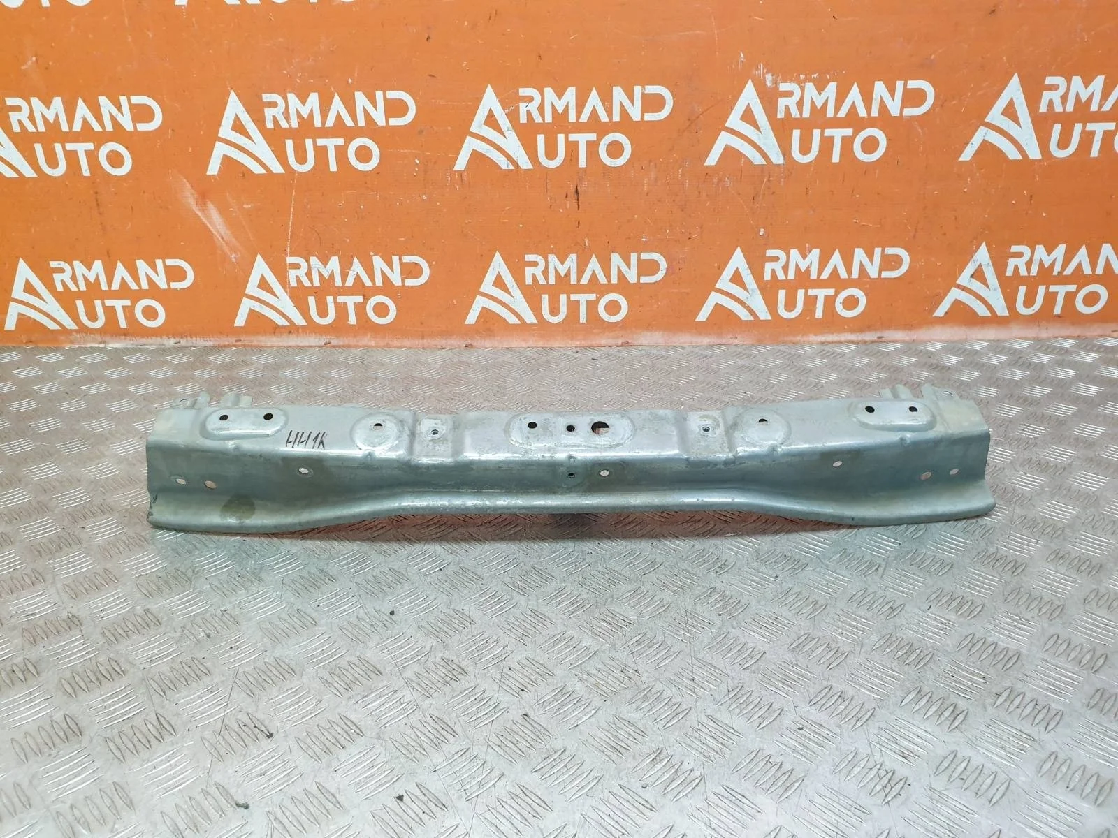 Усилитель бампера верхний Mitsubishi Outlander 2015-2023 6400G576 3, передний
