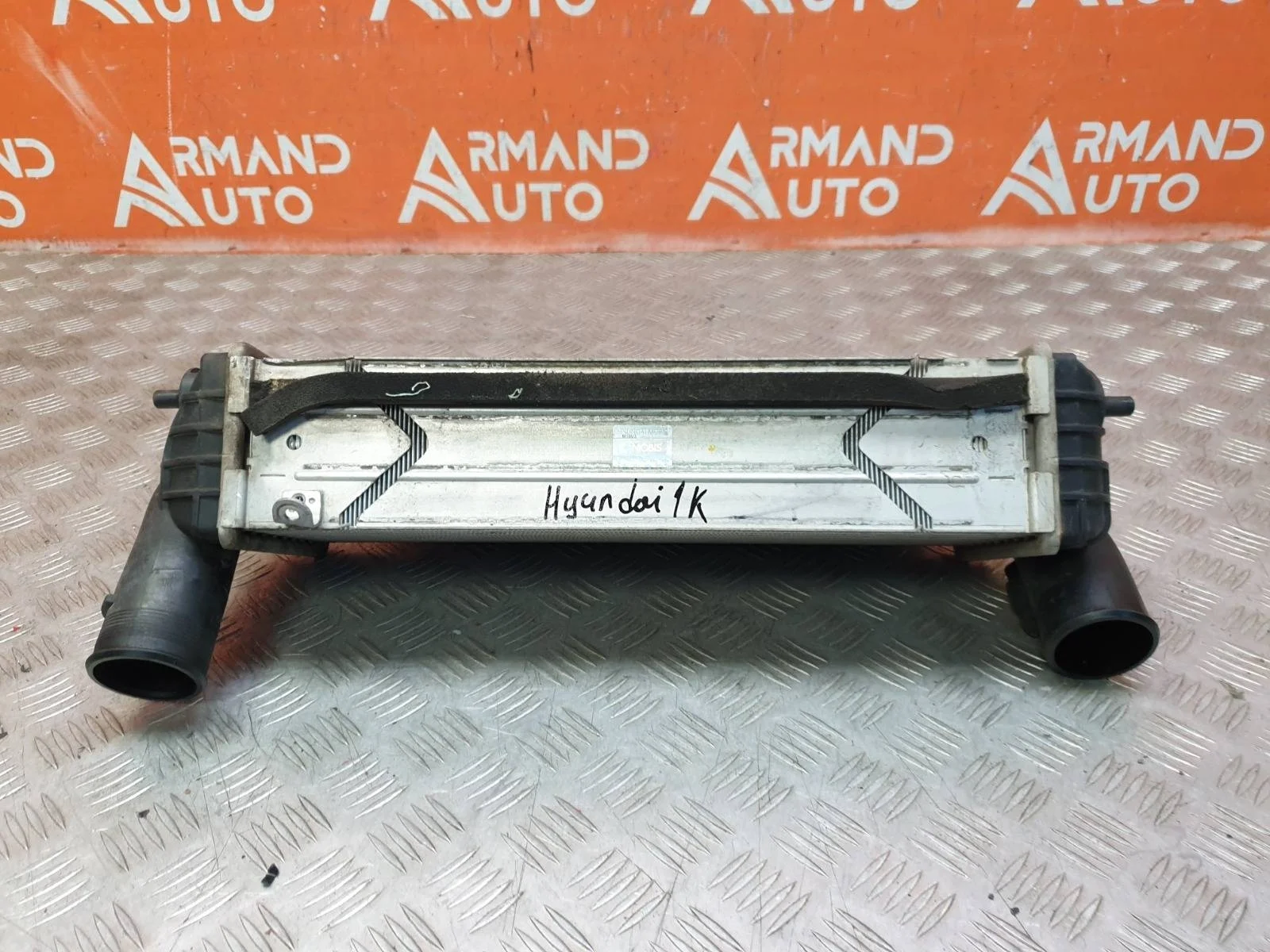 Интеркулер Kia Sorento 2012-2019 282712F800 2 XM
