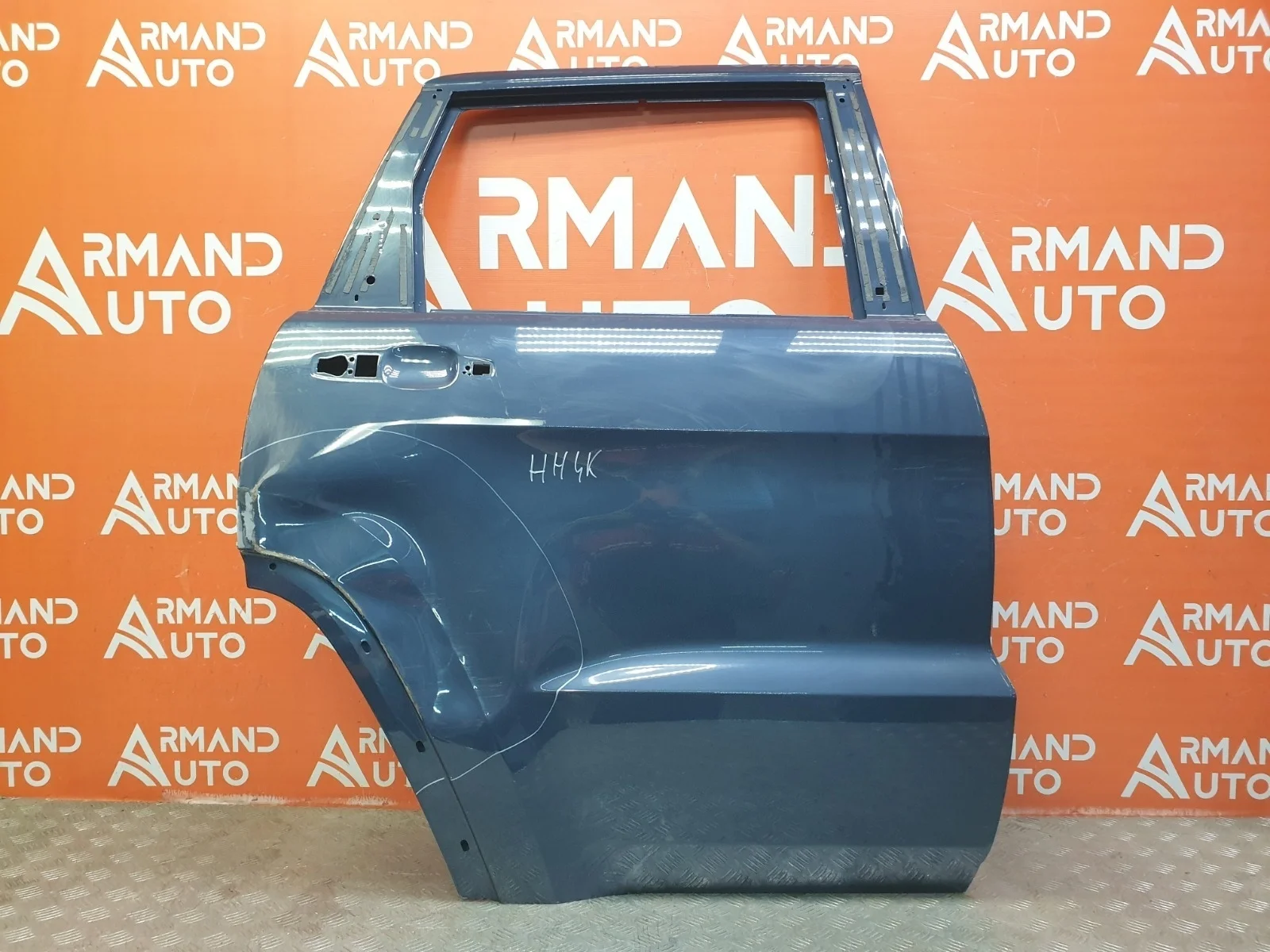 Дверь Jeep Grand Cherokee 2010-2022 55113634AO WK2, задняя правая