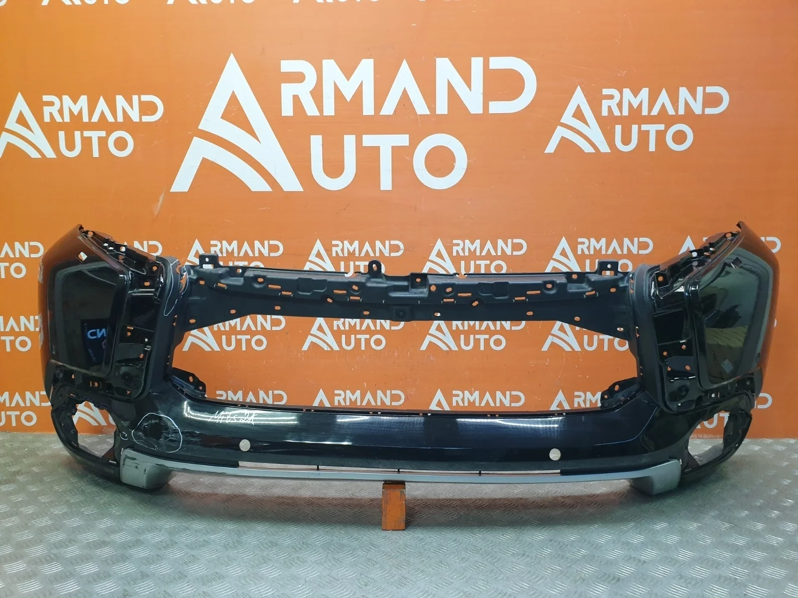 Бампер Mitsubishi Pajero Sport 2015-2021 6400H065 3, передний