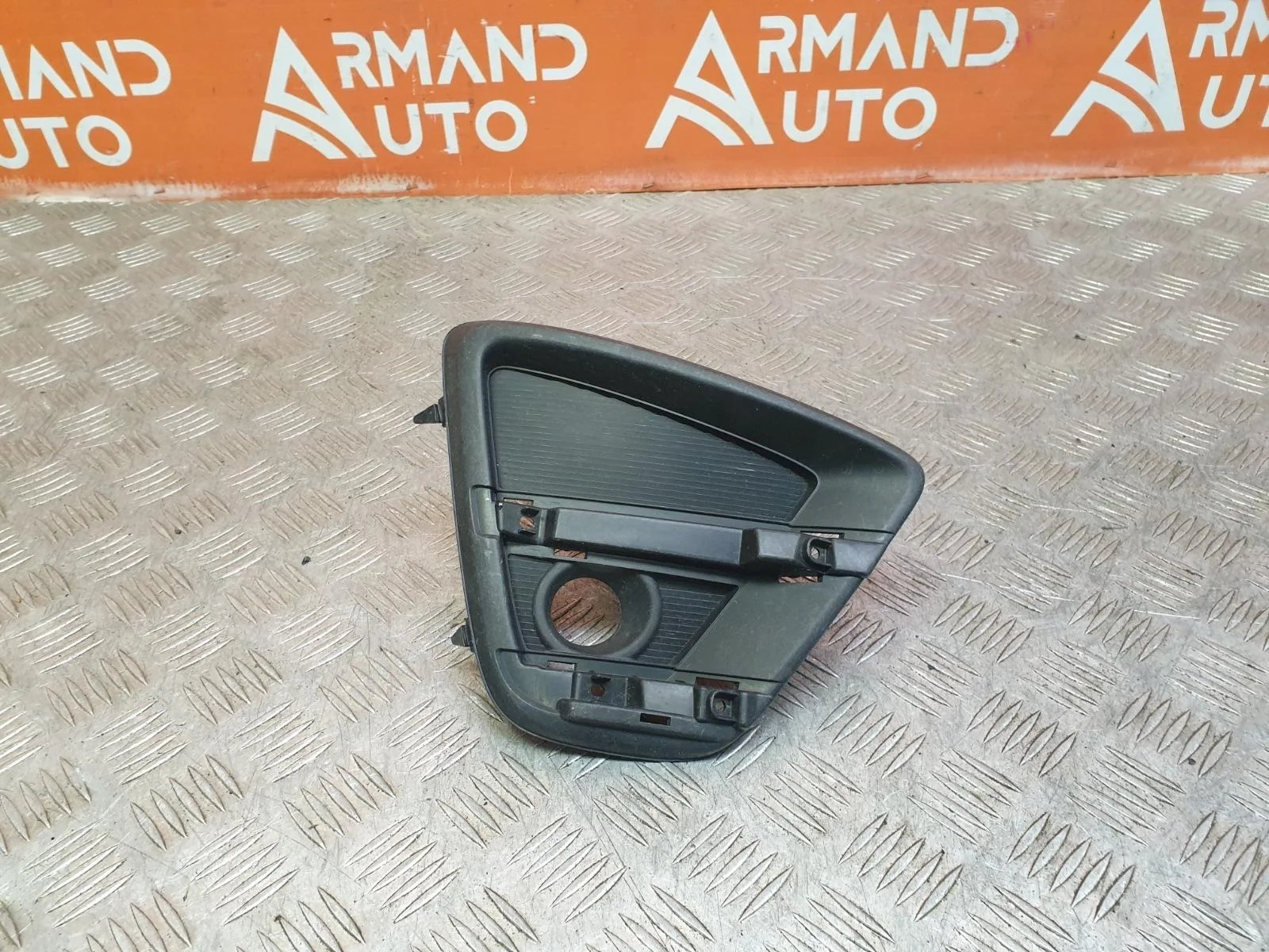 Окантовка птф mazda CX-5 2015-2017 KA0H50C11 1, правая