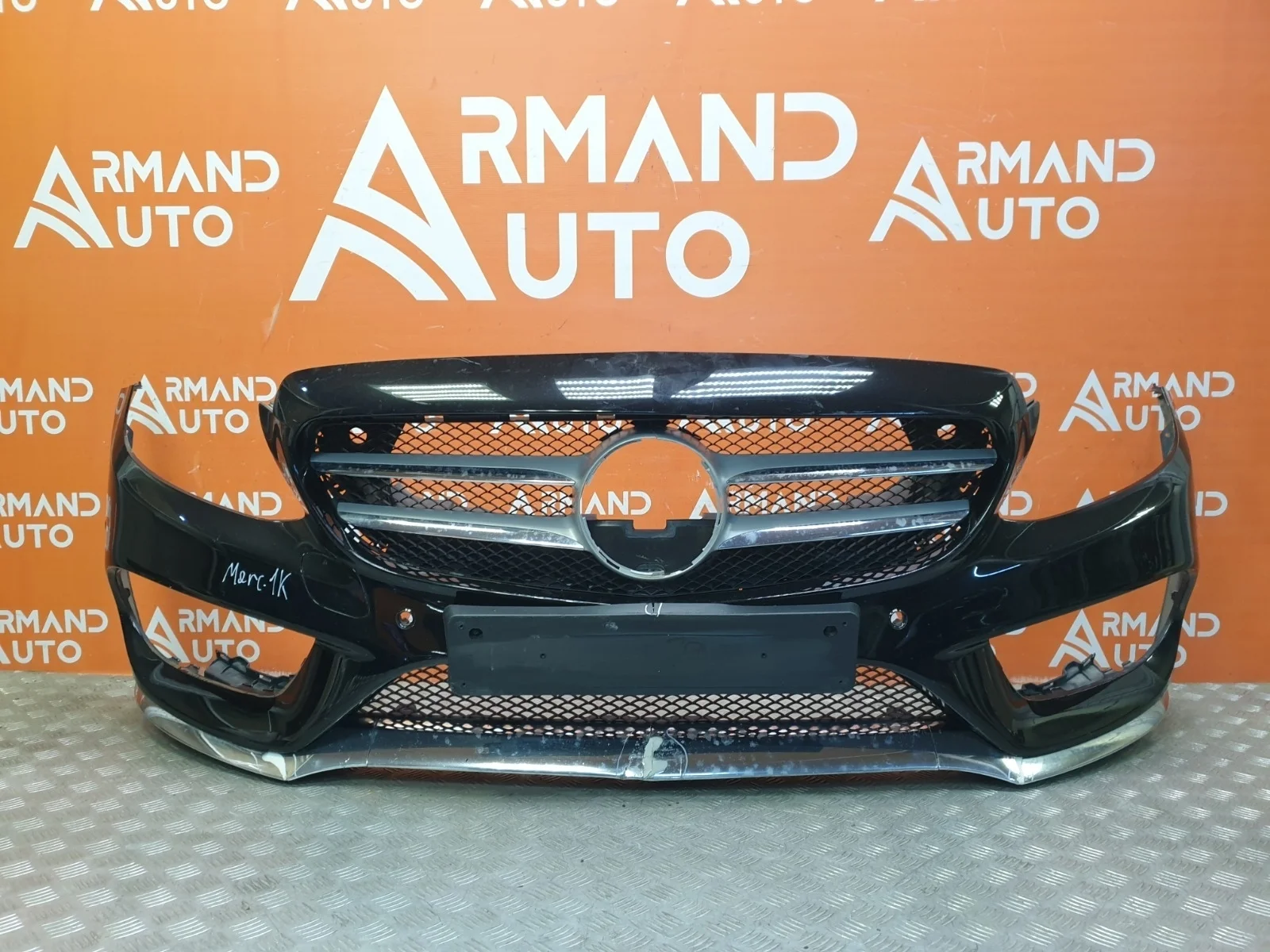 Бампер Mercedes C-Class 2014-2018 A20588018409999 W205, передний