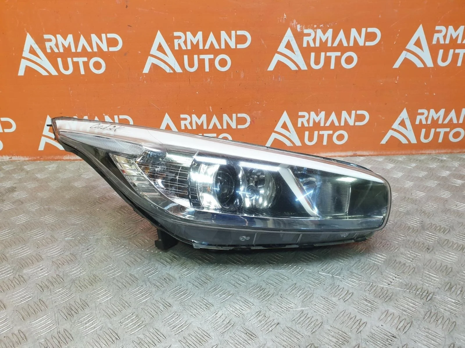 Фара Kia Ceed 2012-2018 92102A2000 2 JD, правая
