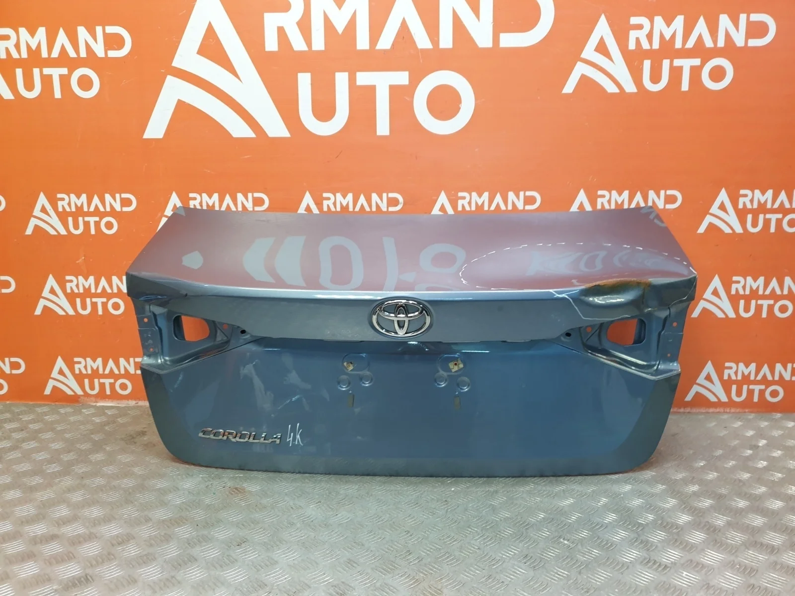 Крышка багажника Toyota Corolla 2018-нв 6440102F30 12 E210
