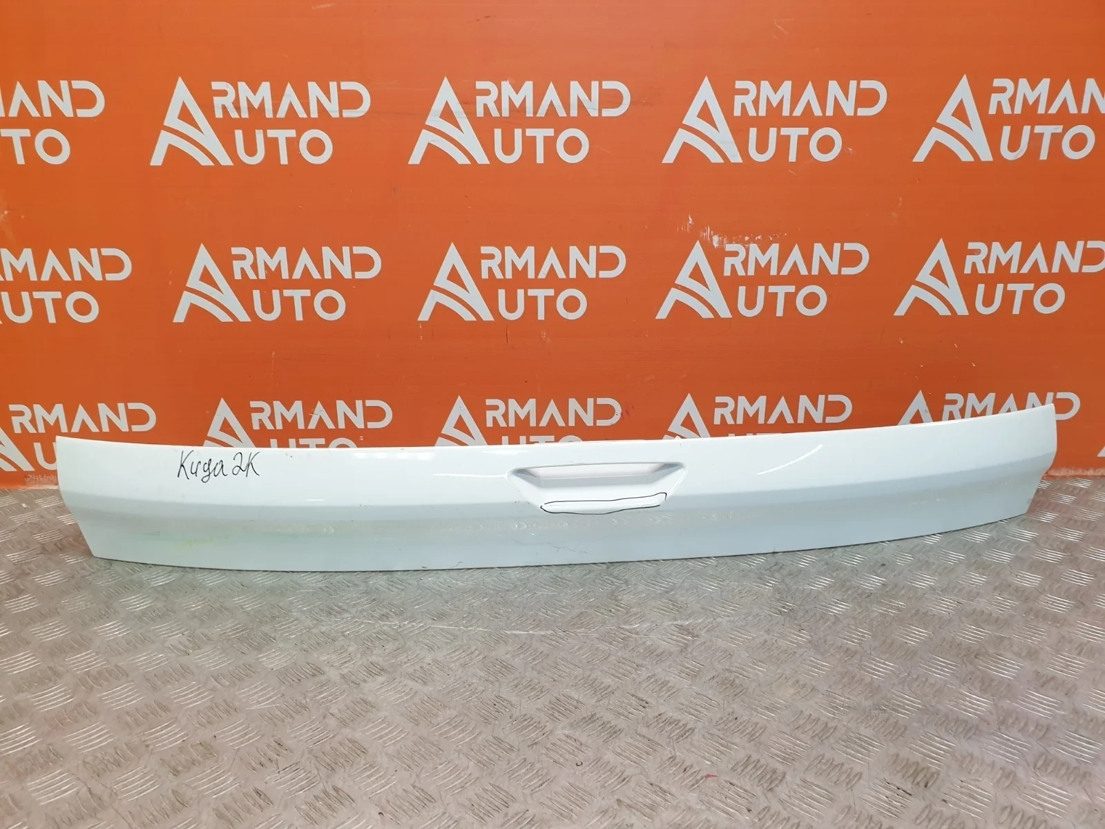 Накладка двери багажника Ford Kuga 2012-2019 2179754 2 CBS