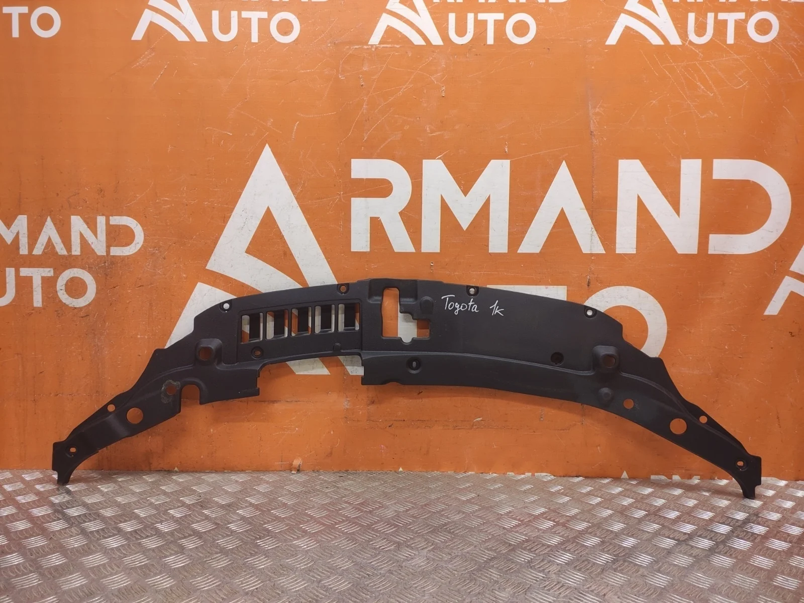 Кожух замка капота Toyota Camry 2014-2018 5329533100 7 XV50