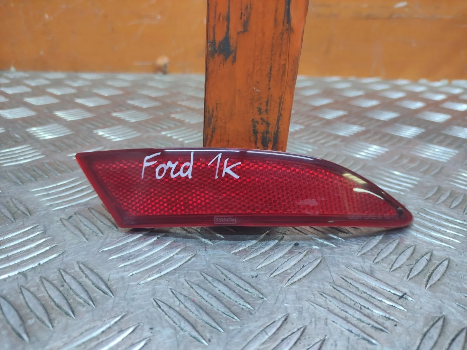 Отражатель Ford Focus 2011-2015 1763039 3, задний правый