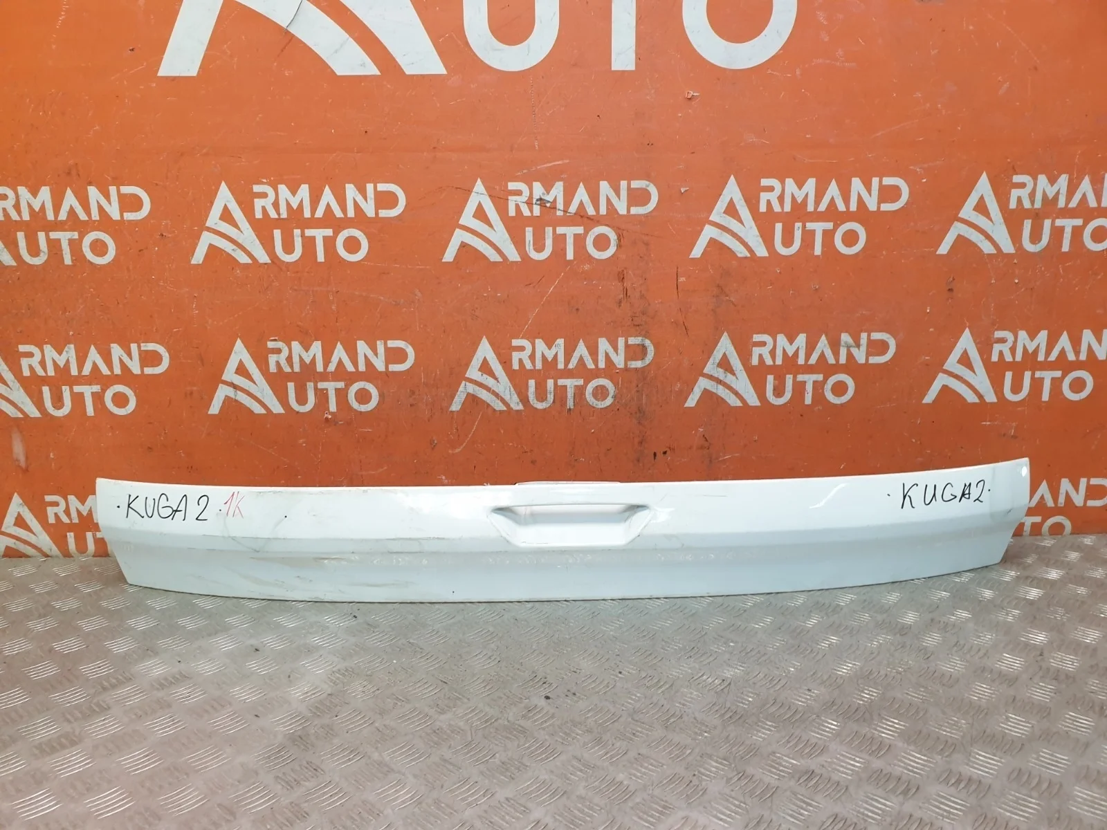Накладка двери багажника Ford Kuga 2012-2019 2179754 2 CBS