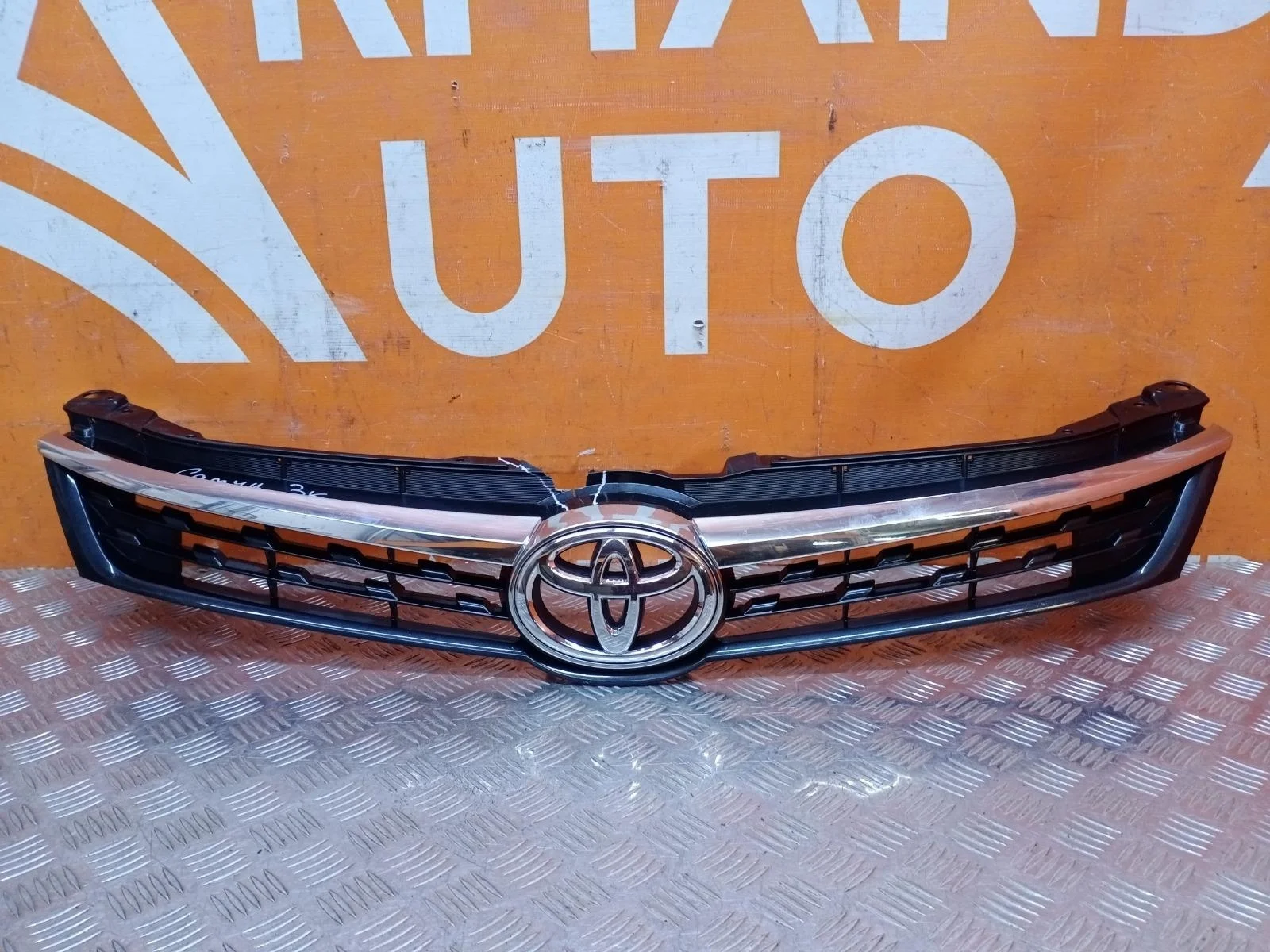 Решетка радиатора Toyota Camry 2017-2018 5310106E40 7 XV50