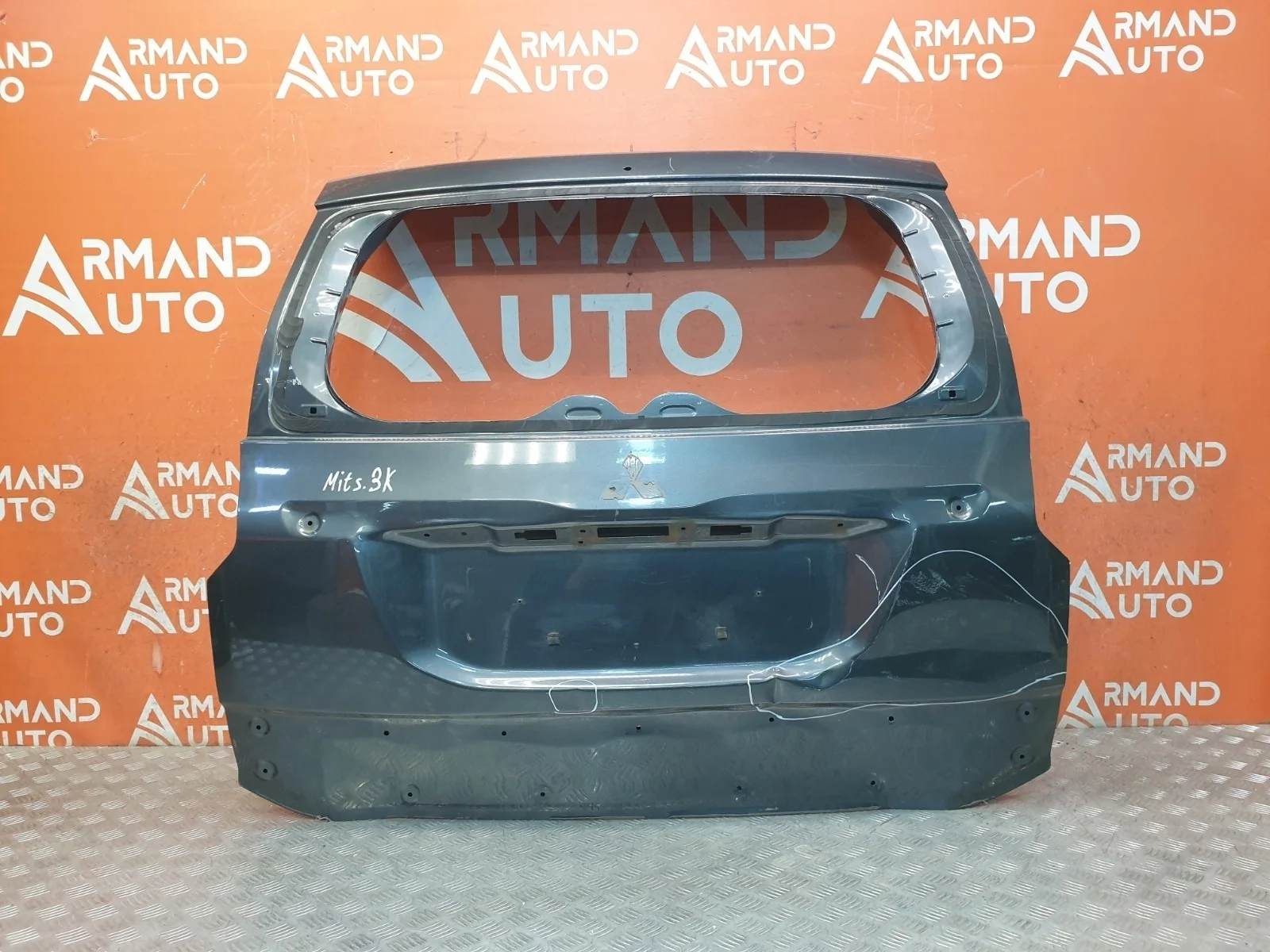 Дверь багажника Mitsubishi Pajero Sport 2015-2021 5801B685 3