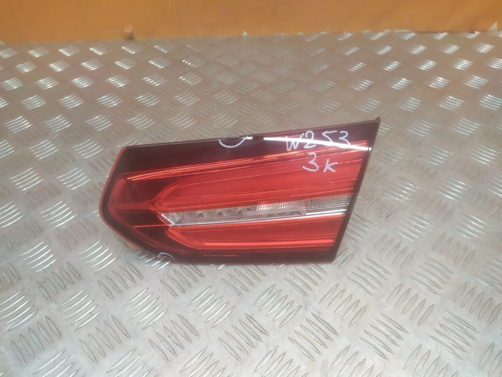 Фонарь внутренний Mercedes GLC-Class Coupe 2016-2019 A2539062201 C253, правый