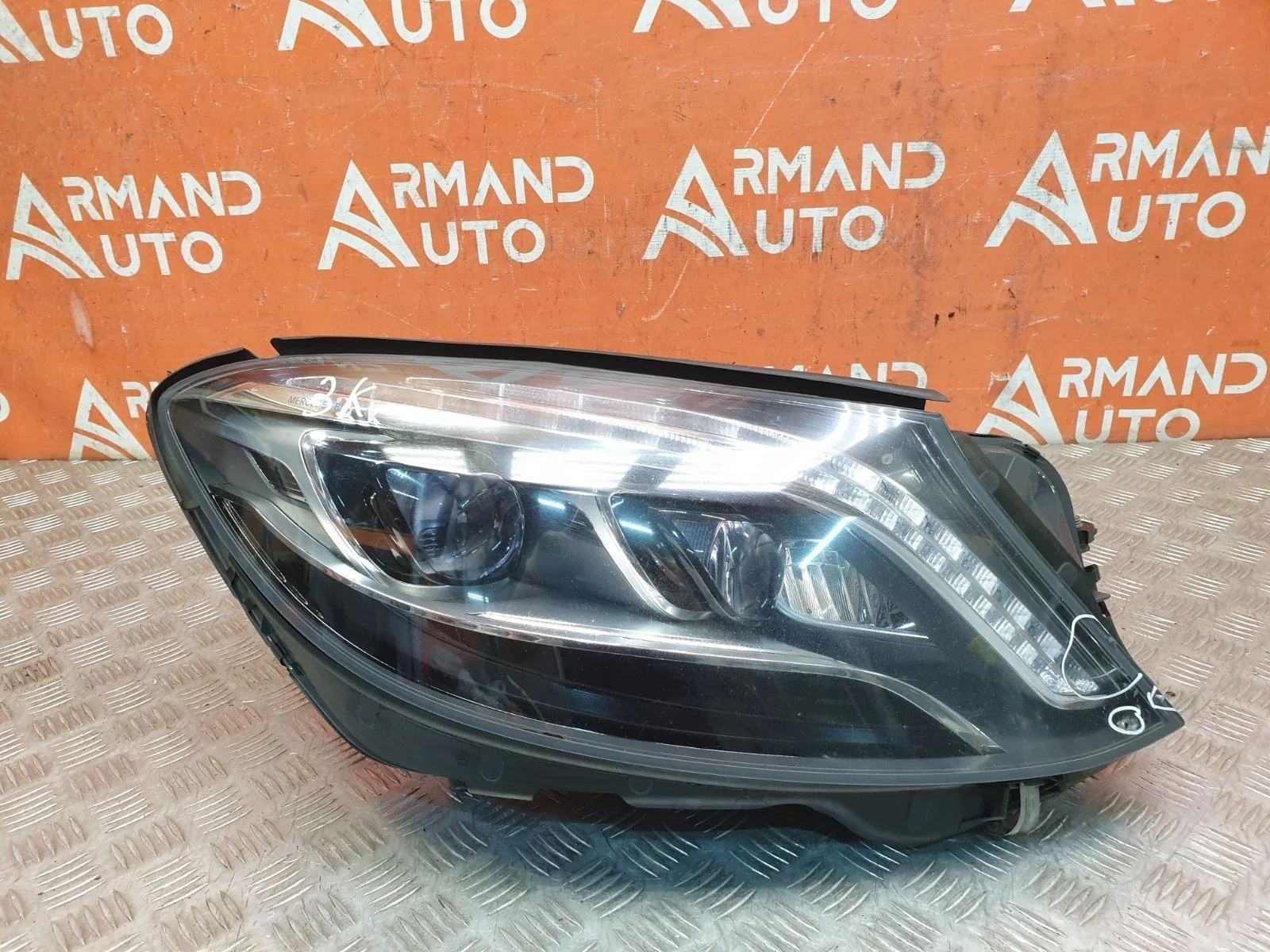 Фара Mercedes S-Class 2013-2017 A2229061402 W222, правая