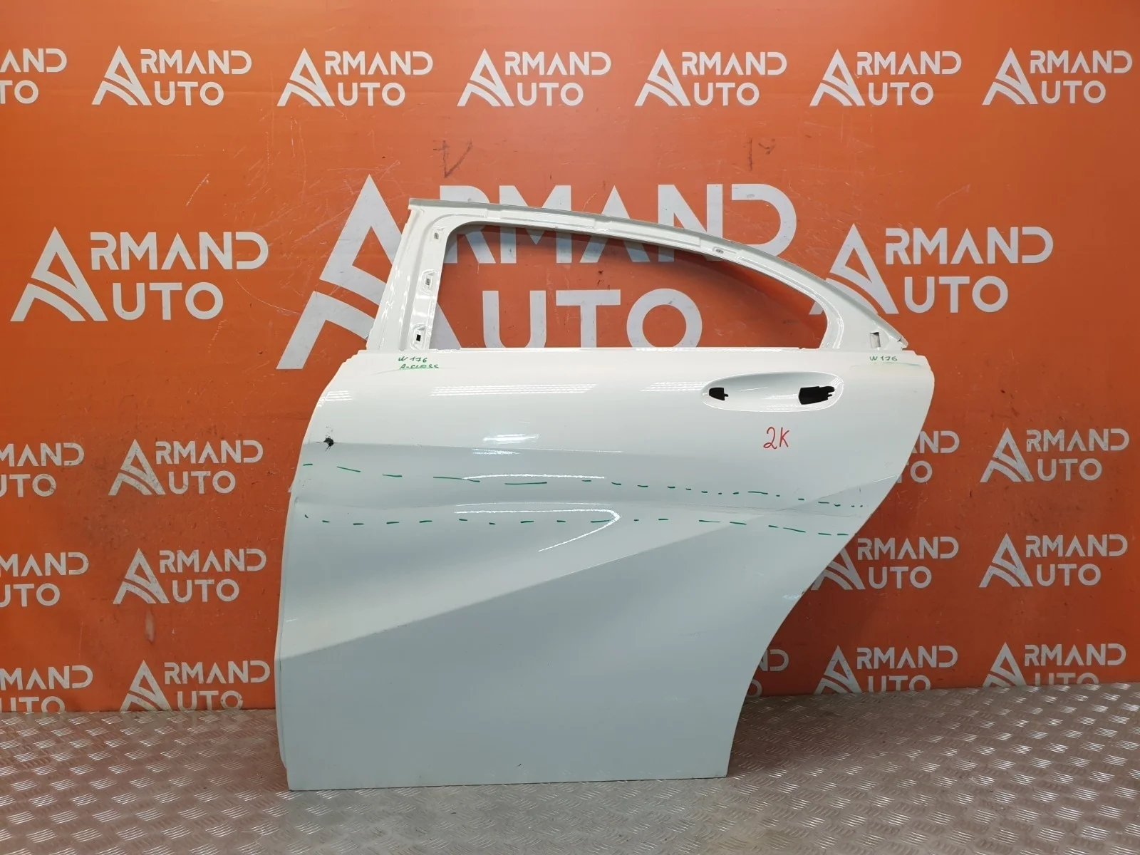 Дверь Mercedes A-class 2012-2018 A1767300105 W176, задняя левая
