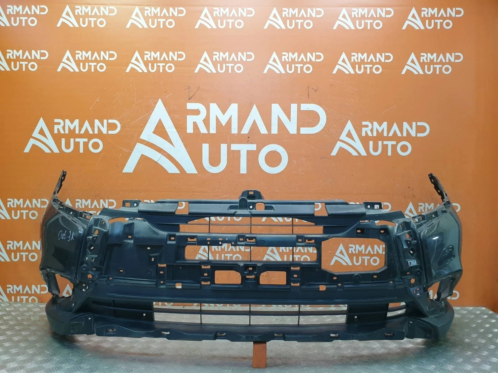 Бампер Mitsubishi Outlander 2015-2018 6400H227 3, передний