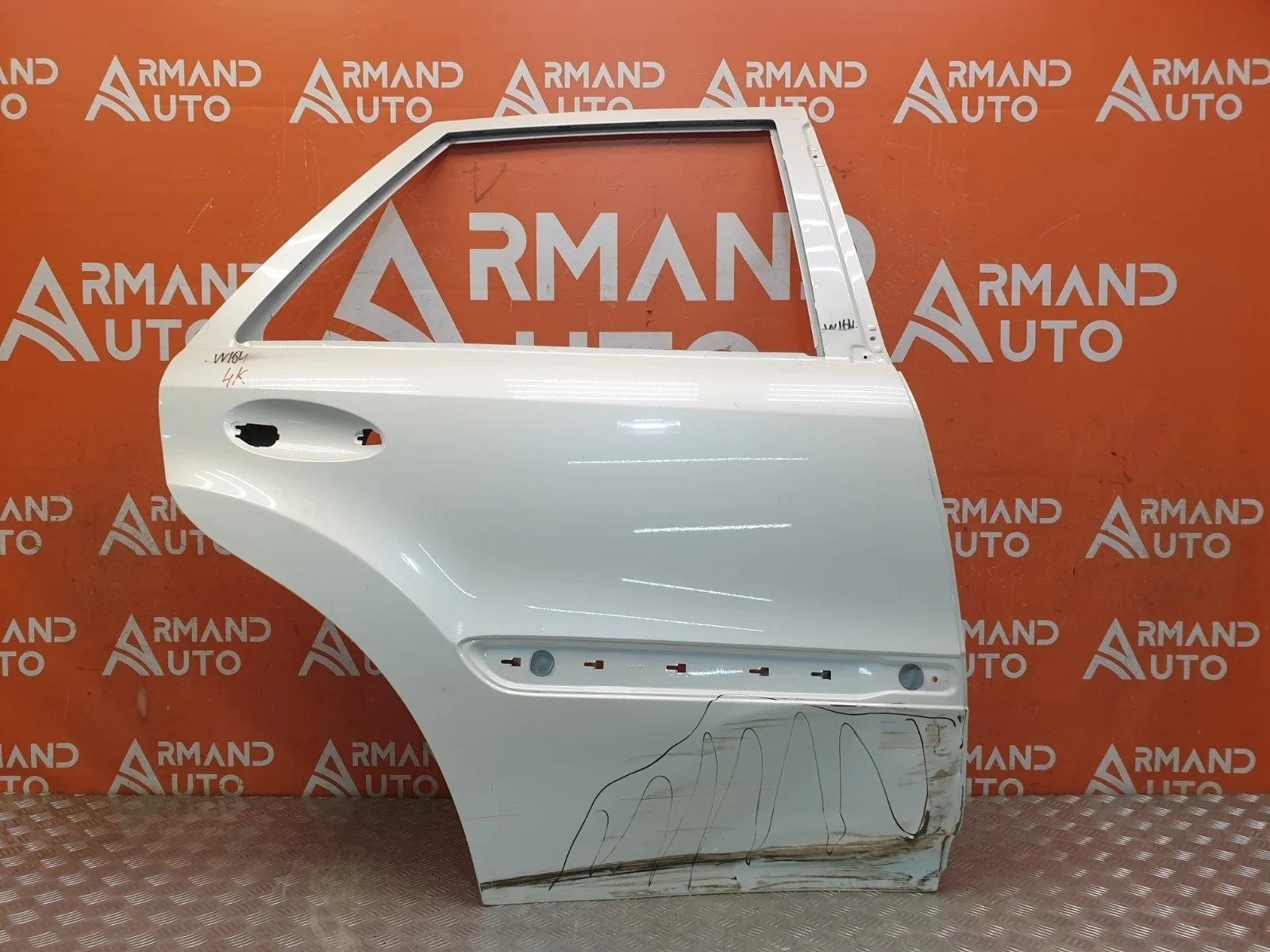Дверь Mercedes ML-Class 2005-2011 A1647300805 W164, задняя правая