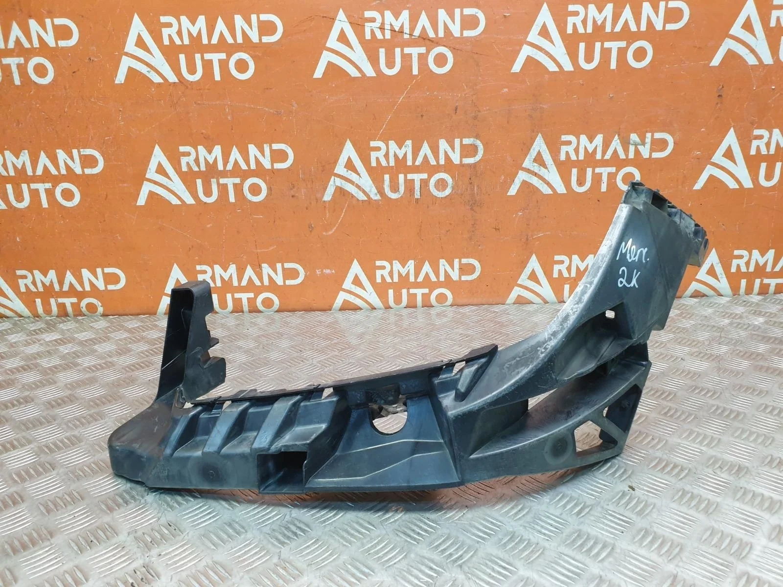 Кронштейн бампера Mercedes M ML GLE-Class 2011-2015 A1666200091 W166, передний левый