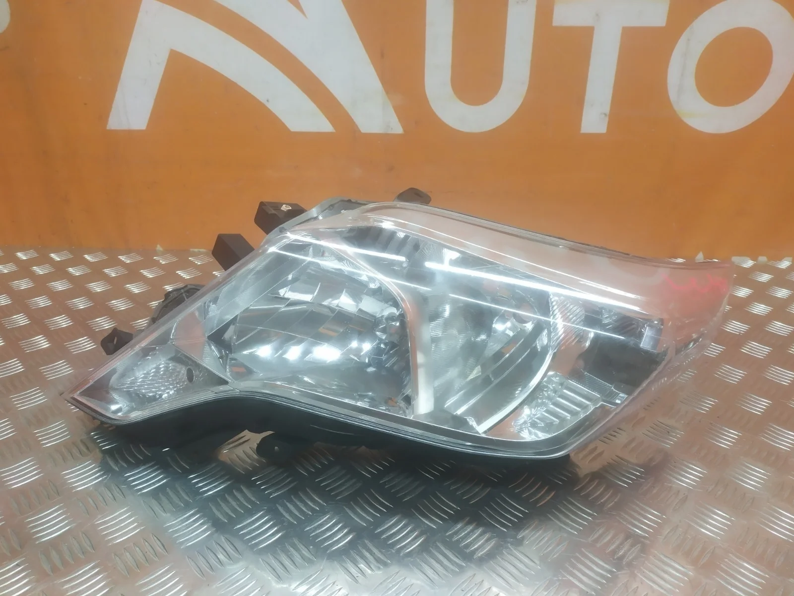 Фара Toyota Land Cruiser Prado 2013-2017 8117060J00 150, левая