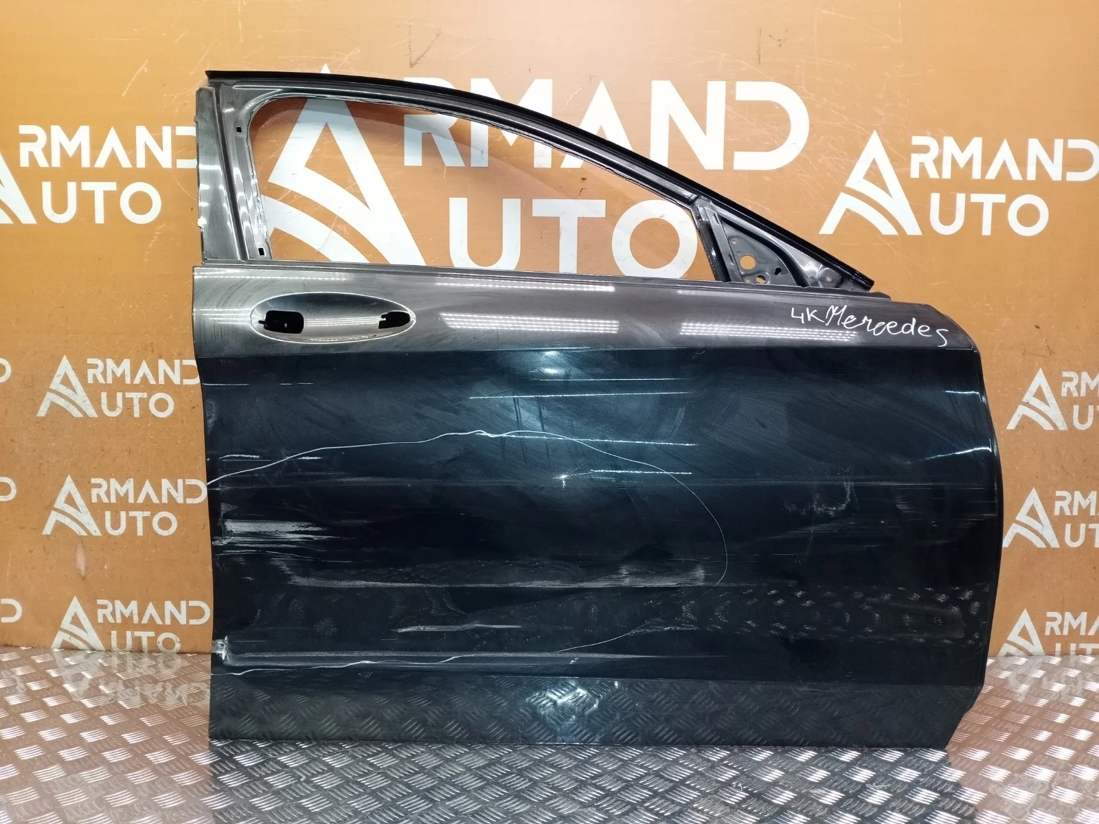 Дверь Mercedes C-Class 2014-2021 A2057200205 W205, передняя правая