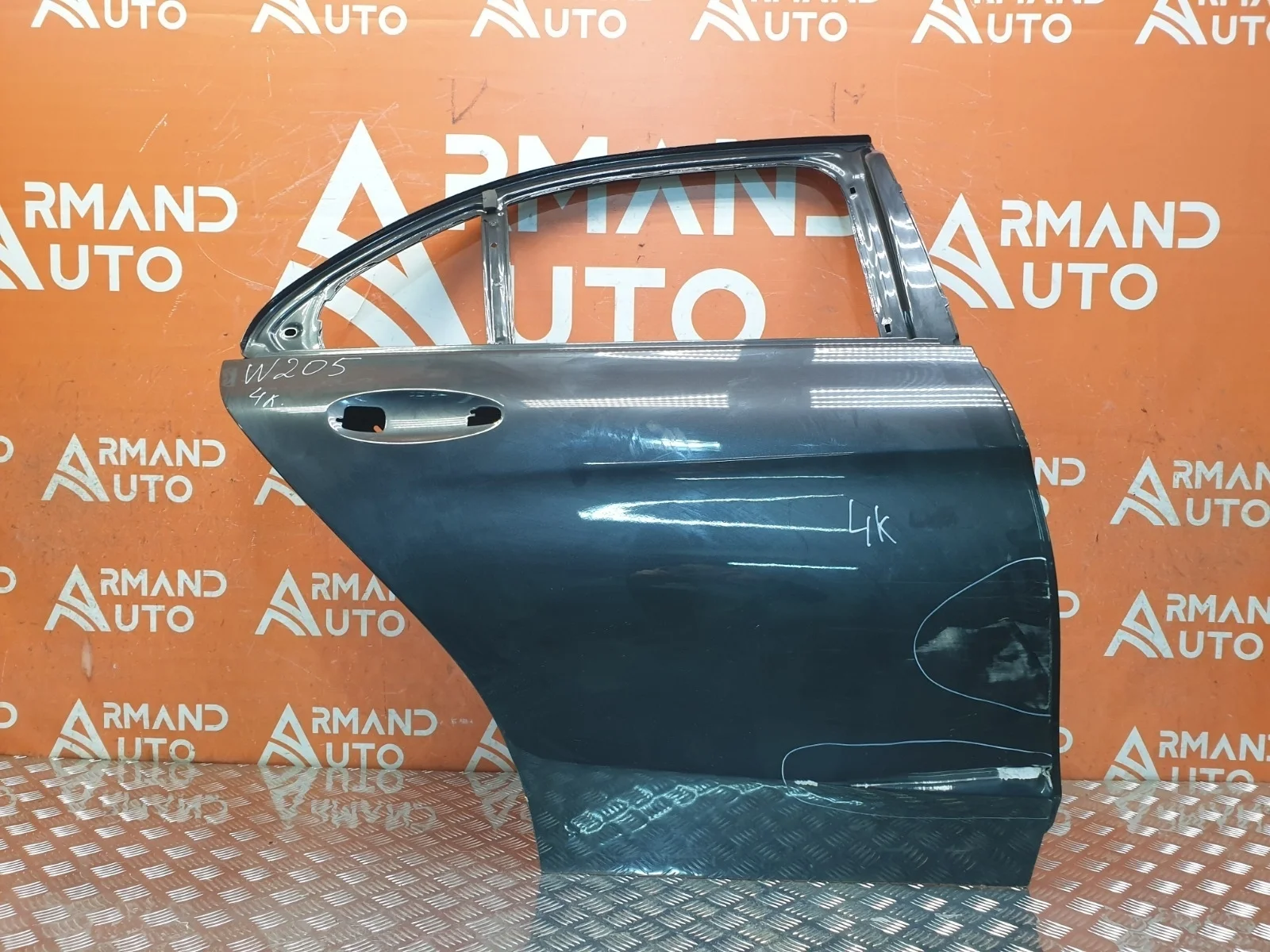 Дверь Mercedes C-Class 2014-2021 A2057300205 W205, задняя правая