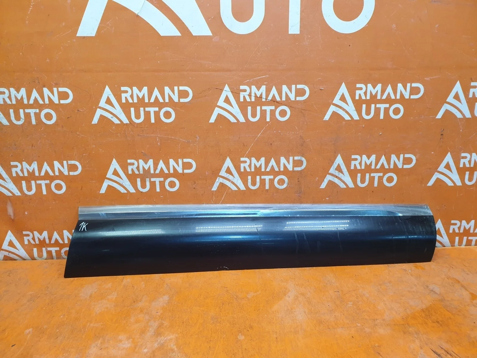Молдинг двери Volkswagen Touareg 2010-2018 7P6854940MGRU 2, передний правый