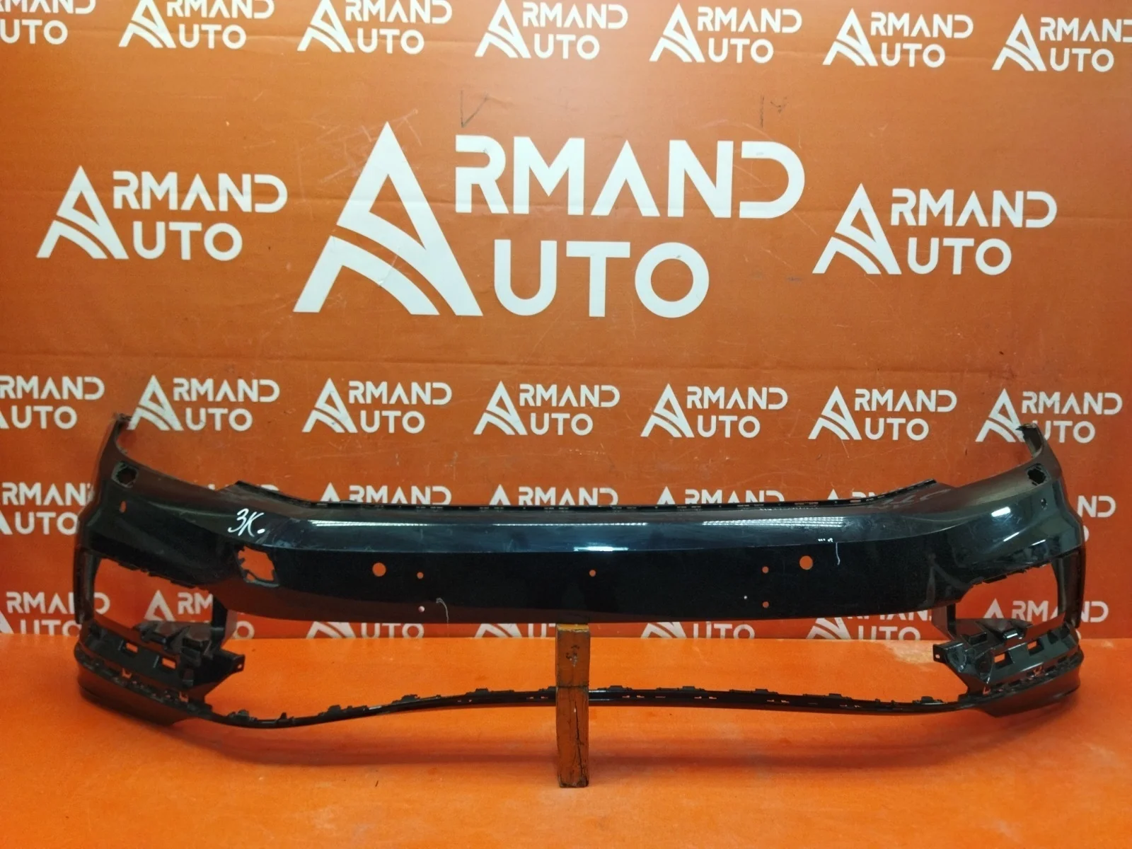 Бампер Volkswagen Passat 2014-2020 3G0807217TGRU B8, передний