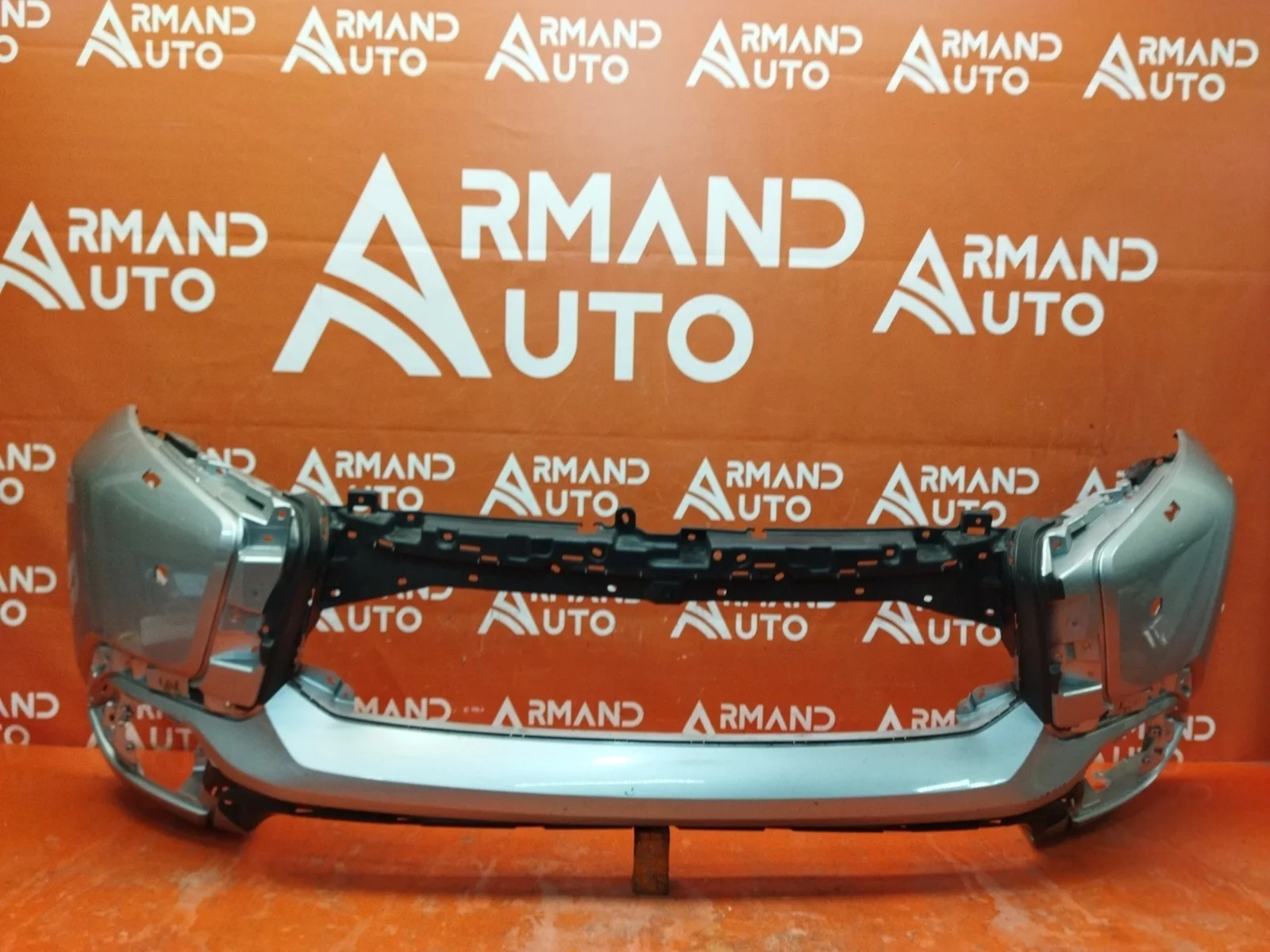 Бампер Mitsubishi Pajero Sport 2015-2021 6400H065 3, передний