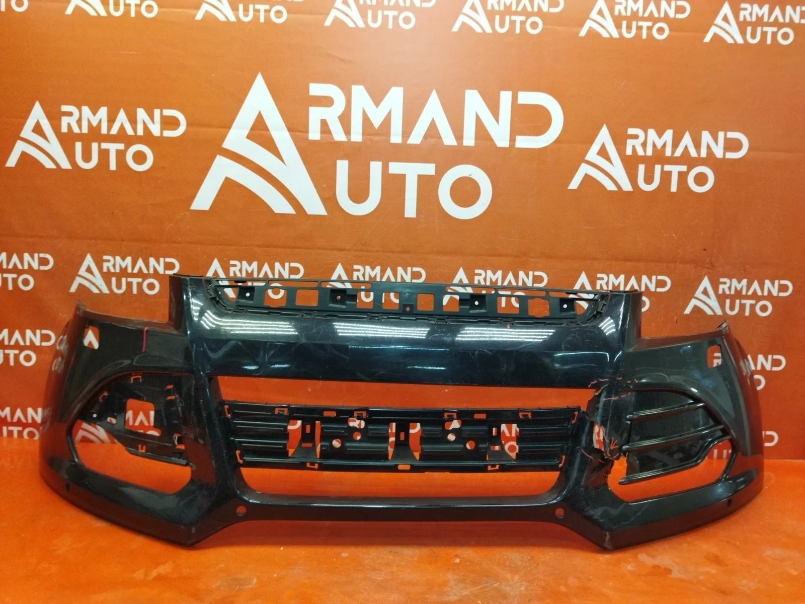 Бампер Ford Kuga 2012-2016 1801935 2 CBS, передний