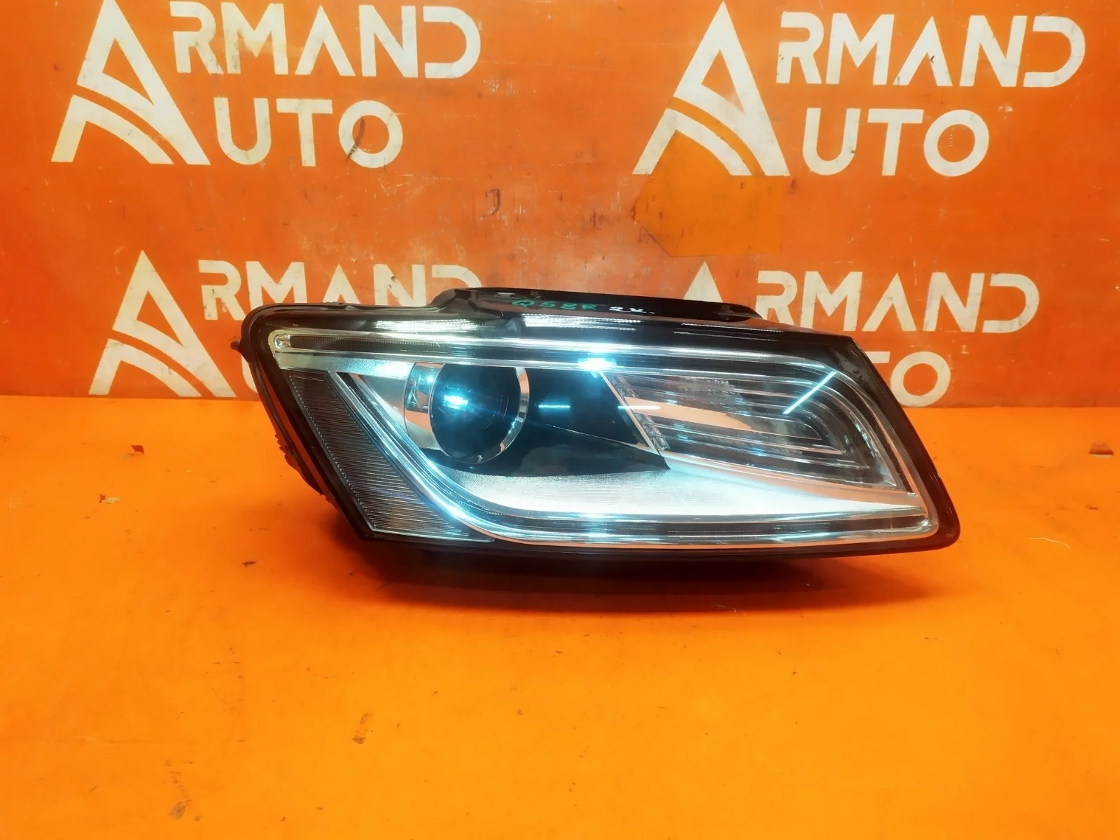 Фара Audi Q5 2012-2017 8R0941044C 1 8R, правая