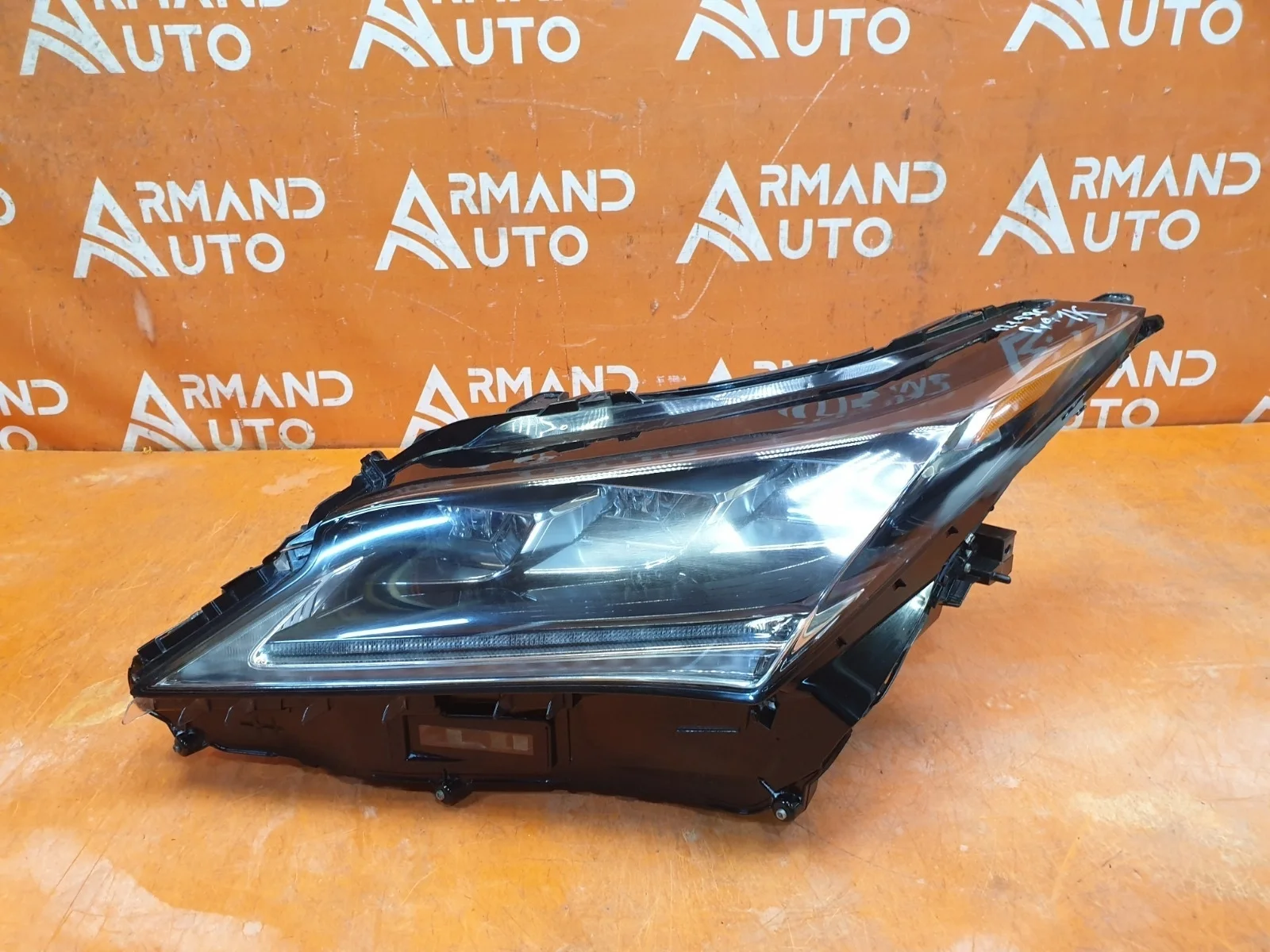 Фара Lexus RX 2015-2019 8118548D40 4 AL20, левая