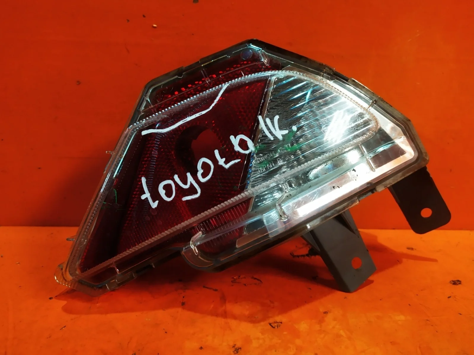 Фонарь противотуманный Toyota Rav4 2015-2019 8145742060 4 CA40, правый