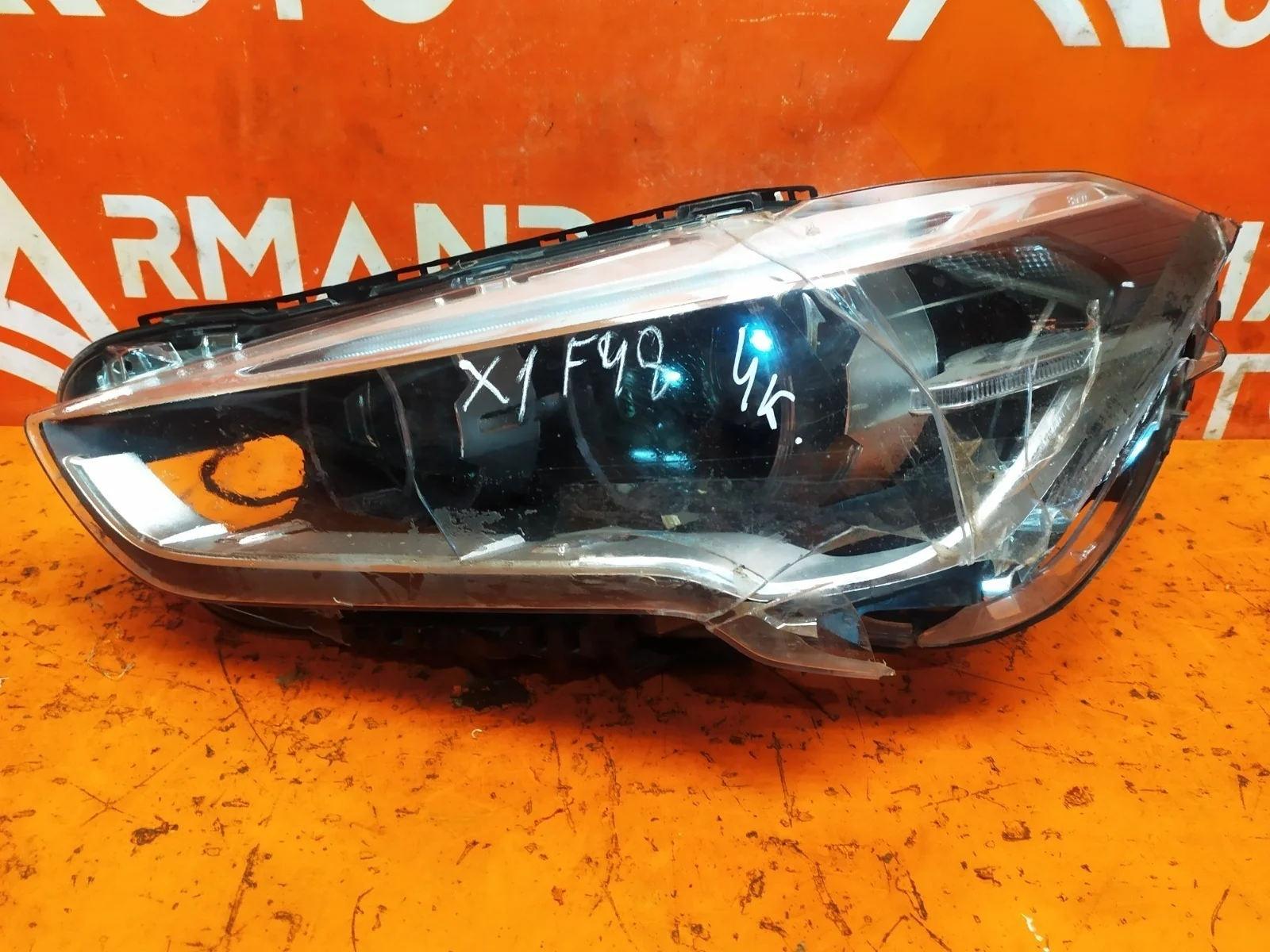 Фара BMW X1 2015-2019 63117436461 F48, левая