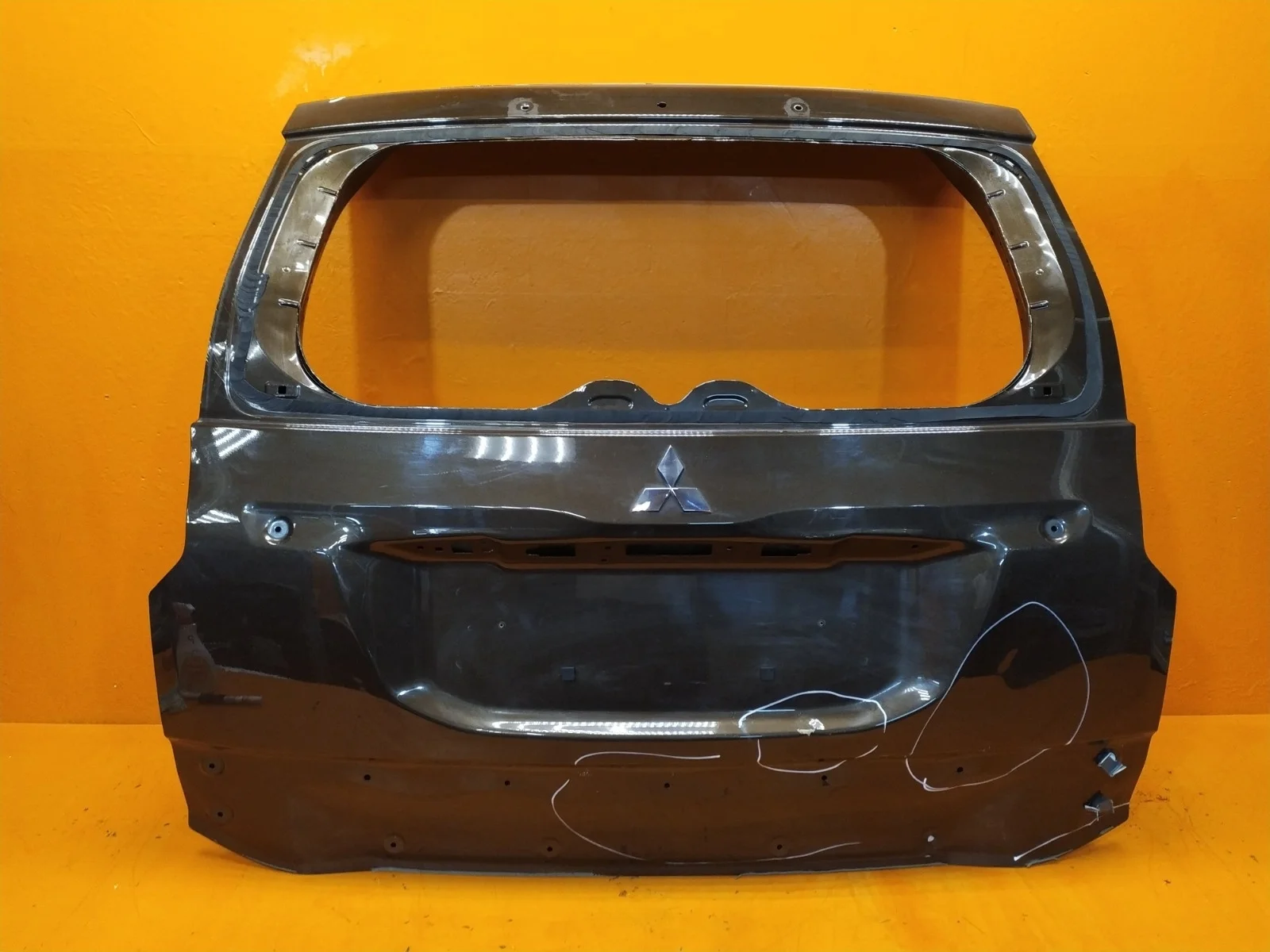 Дверь багажника Mitsubishi Pajero Sport 2015-2021 5801B685 3
