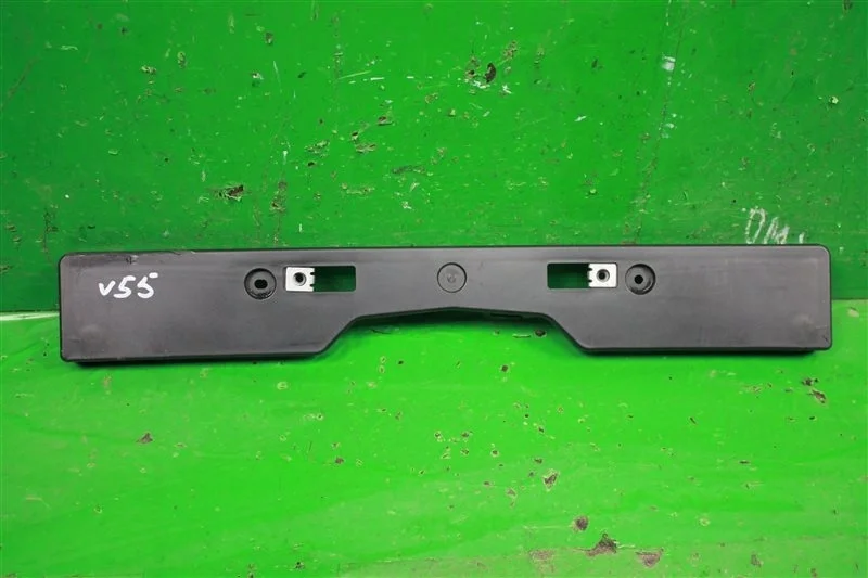 Площадка под Гос номер TOYOTA CAMRY 2014-2017 5310233040 7 XV50, передняя