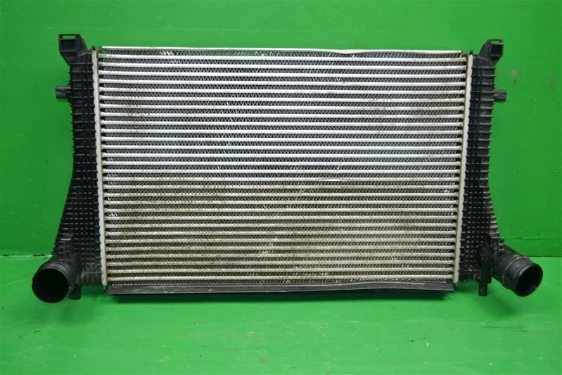 Интеркулер SKODA OCTAVIA 2013-2020 5Q0145803T 3 A7 (5E)