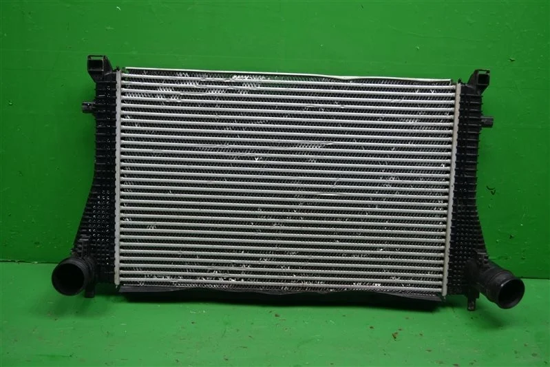 Интеркулер SKODA OCTAVIA 2013-2020 5Q0145803T 3 A7 (5E)