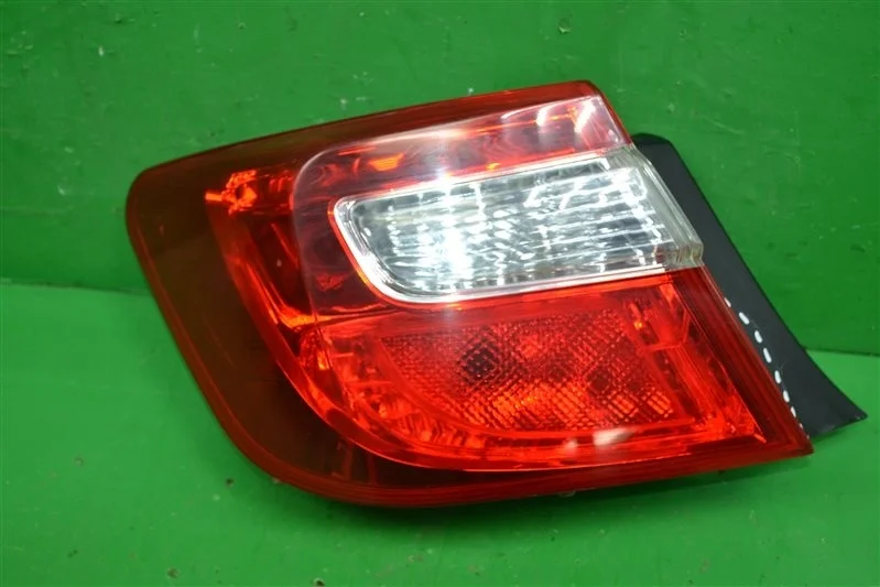 Фонарь внешний TOYOTA CAMRY 2011-2014 8156133550 7 XV50, левый