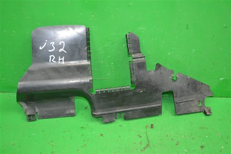 Дефлектор радиатора NISSAN TEANA 2008-2014 92184JN20A 2 J32, правый