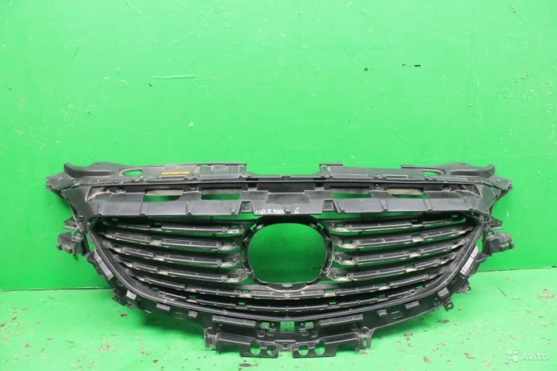 Решетка радиатора MAZDA 6 2015-2018 G46L50712A 3 GJ