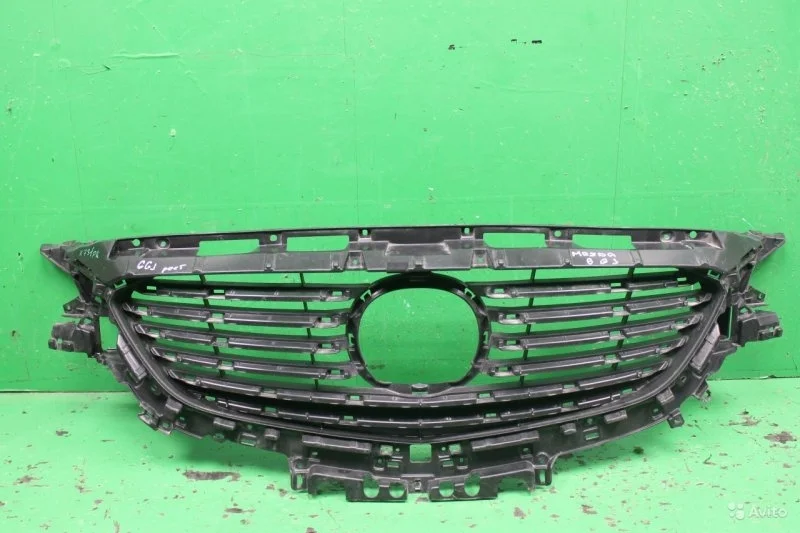 Решетка радиатора MAZDA 6 2015-2018 G46L50712A 3 GJ