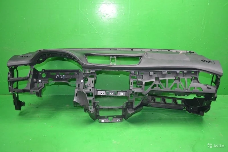 Торпедо NISSAN X-TRAIL 2013-2022 682004CM0A 3 T32