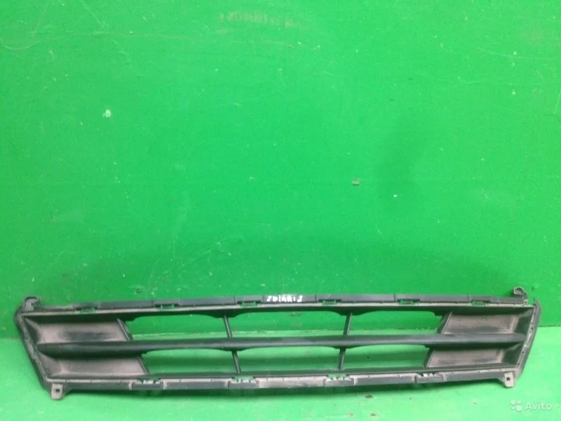 Решетка бампера Hyundai Solaris 2014-2017 865614L500 1, передняя