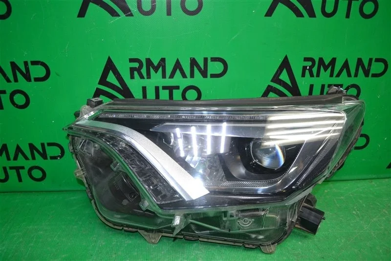 Фара TOYOTA RAV4 2015-2019 8118542680 4 CA40, левая