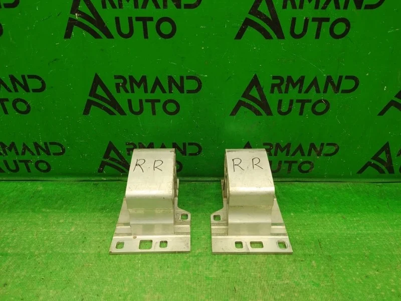 Кронштейн усилителя бампера LAND ROVER Range Rover 2012-2022 LR053740 4 L405, задний левый