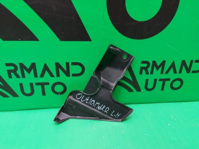 Кронштейн решетки радиатора нижний MITSUBISHI OUTLANDER 2012-2023 6400F047 3, левый