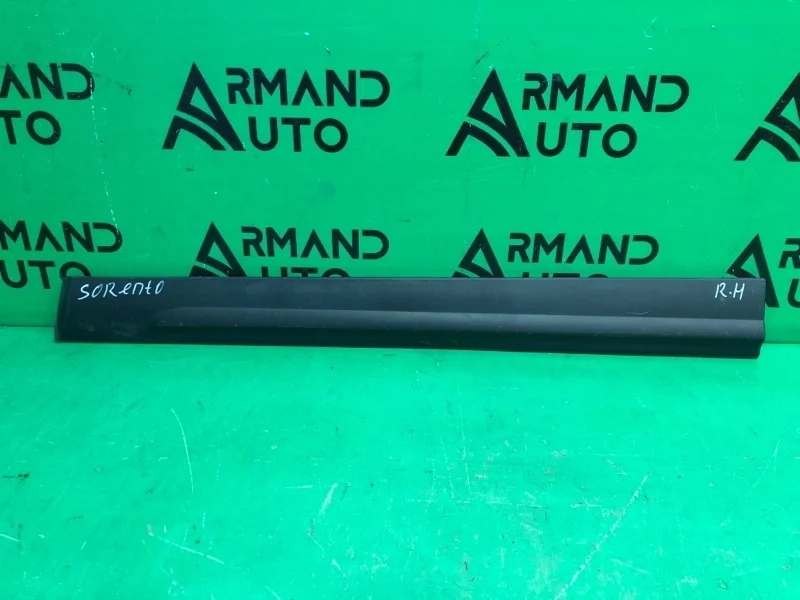 Молдинг двери KIA SORENTO 2009-2019 877222P000 2 XM, передний правый